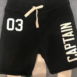 GAP BOYS SHORT 3-4
